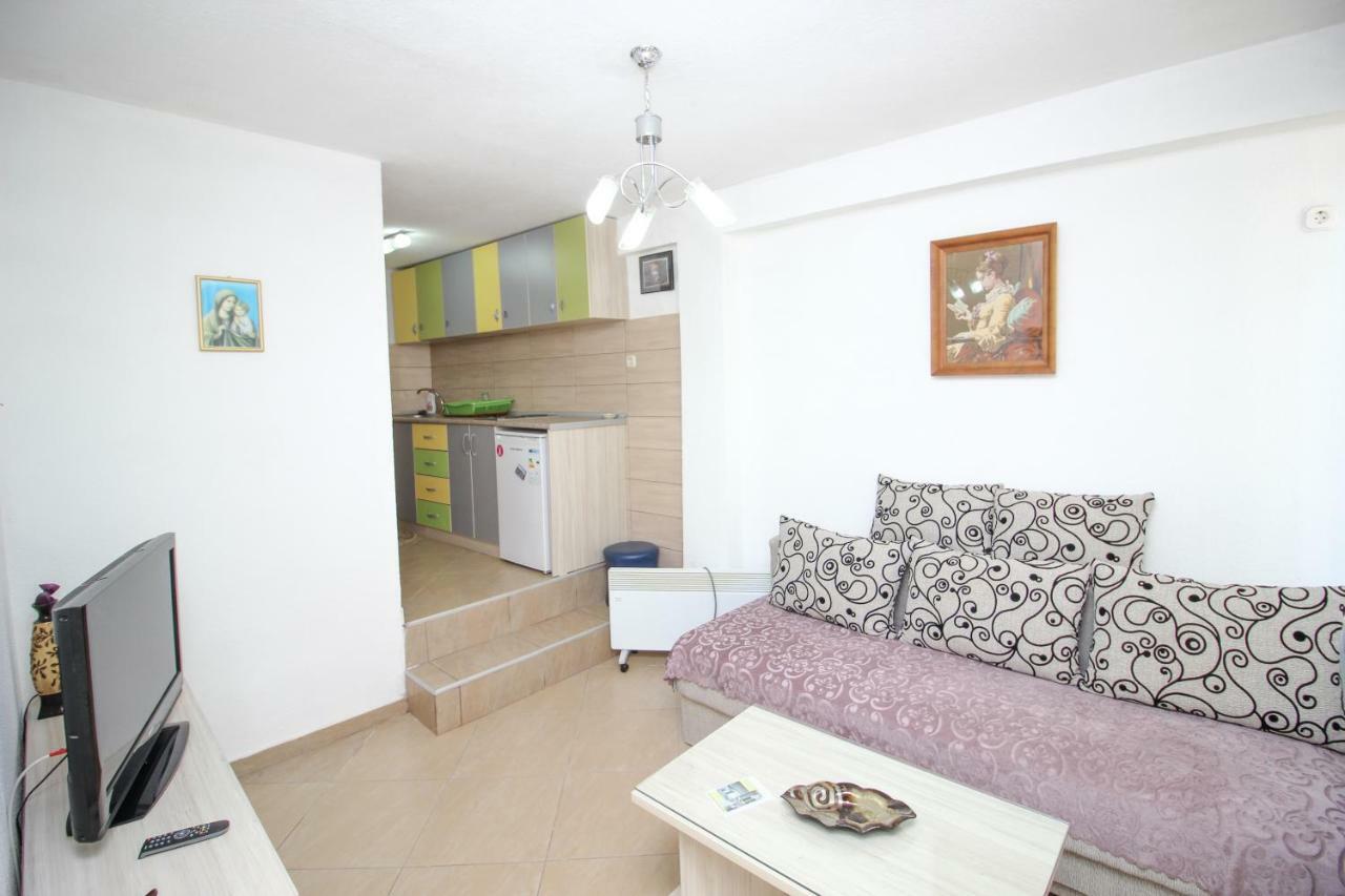 Apartmani Mishe Vevčani Exterior foto